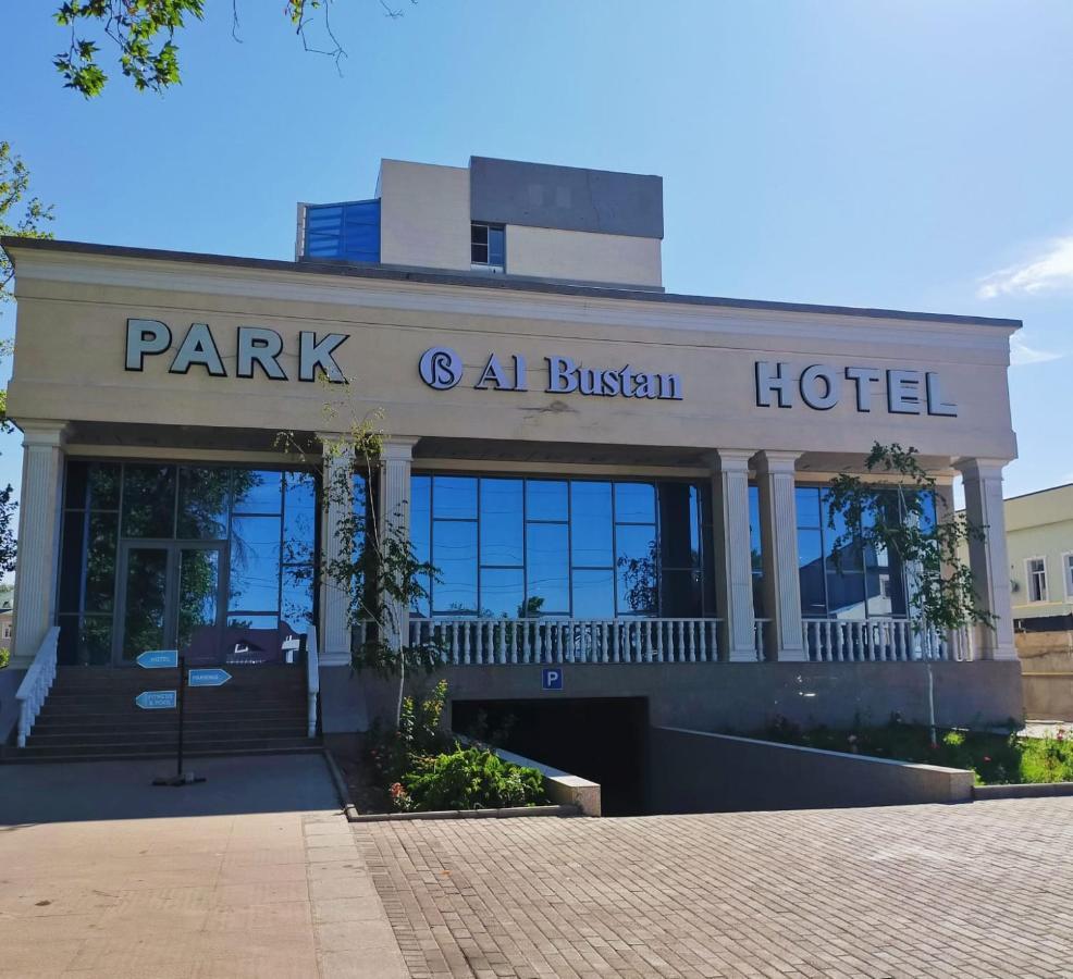 Park Hotel Al Bustan Sjymkent Exteriör bild